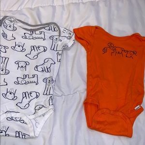 Set of 2 doggie onesies🐶